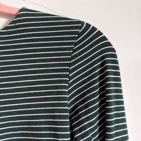 Striped Green Crop Top Long Sleeves - Picture 5 of 7